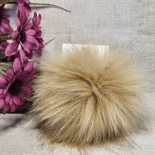 Pompon brun beige