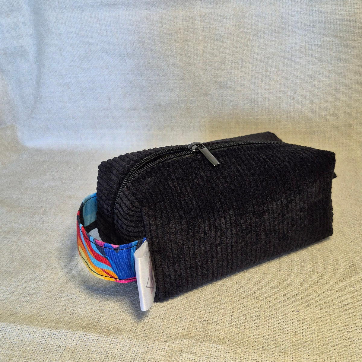 Velis Signature - Noir X Jardin pop