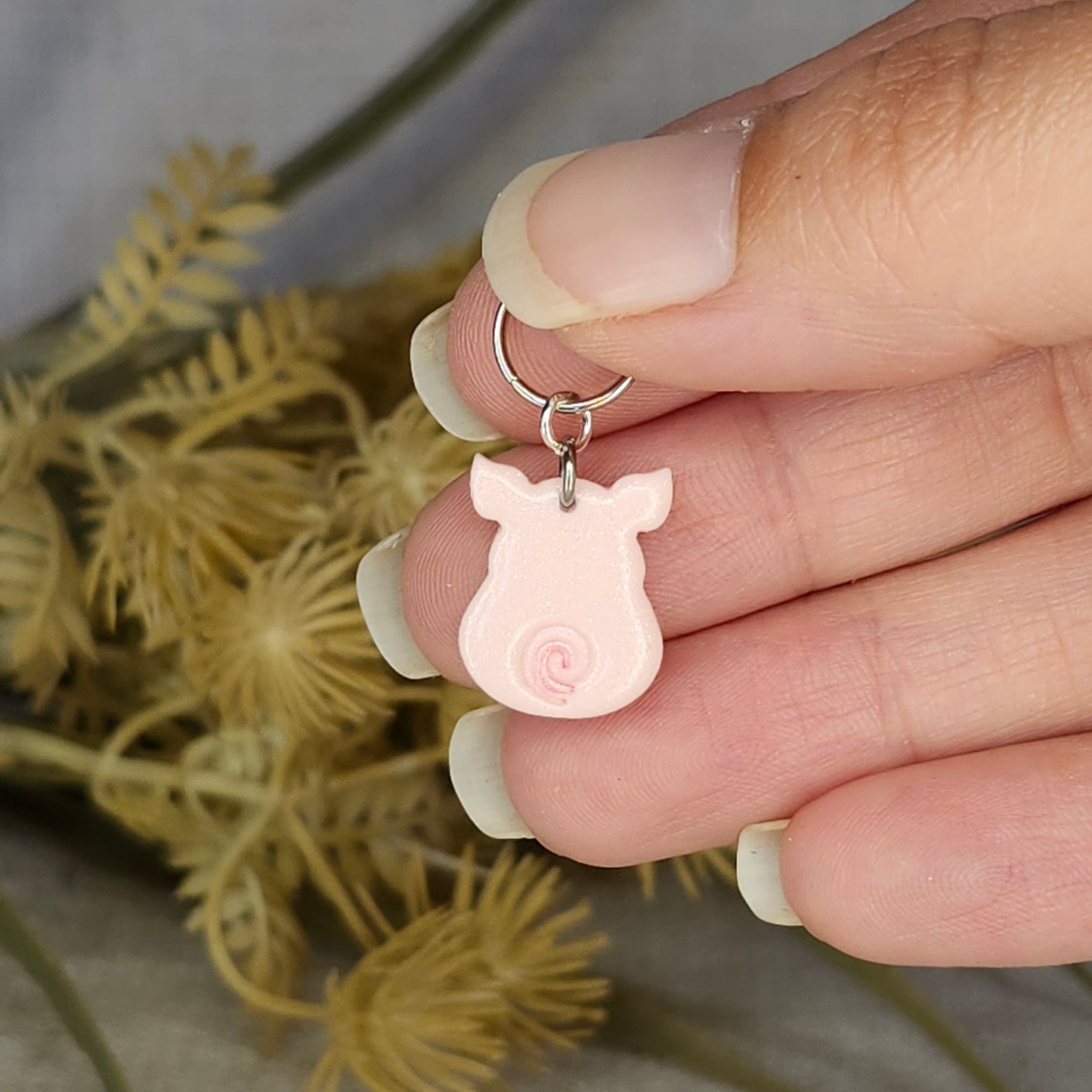Cochon rose de dos
