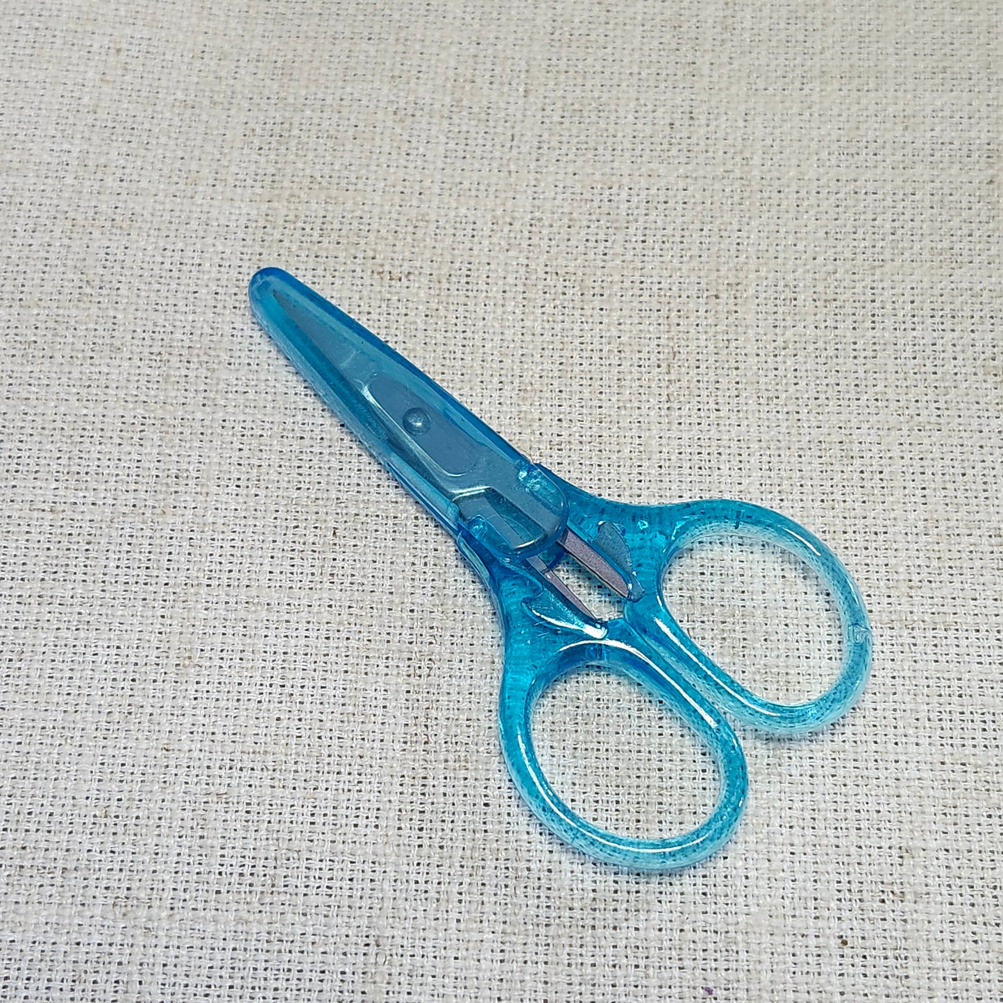 Ciseaux de précision avec couvre-lame – Bleu