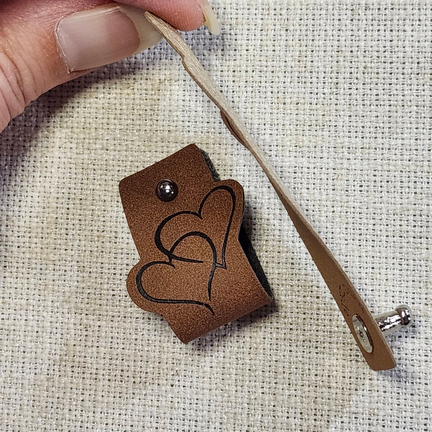 Étiquettes pour tricot - Cœurs entrelacés beige et brun