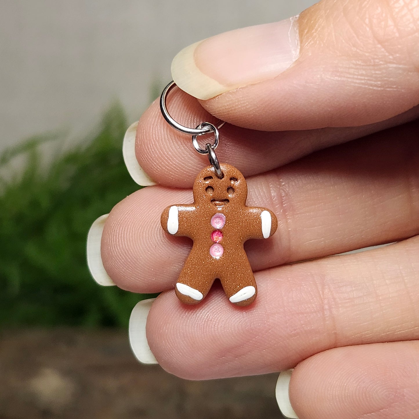 Bonhomme en pain d'épices rose