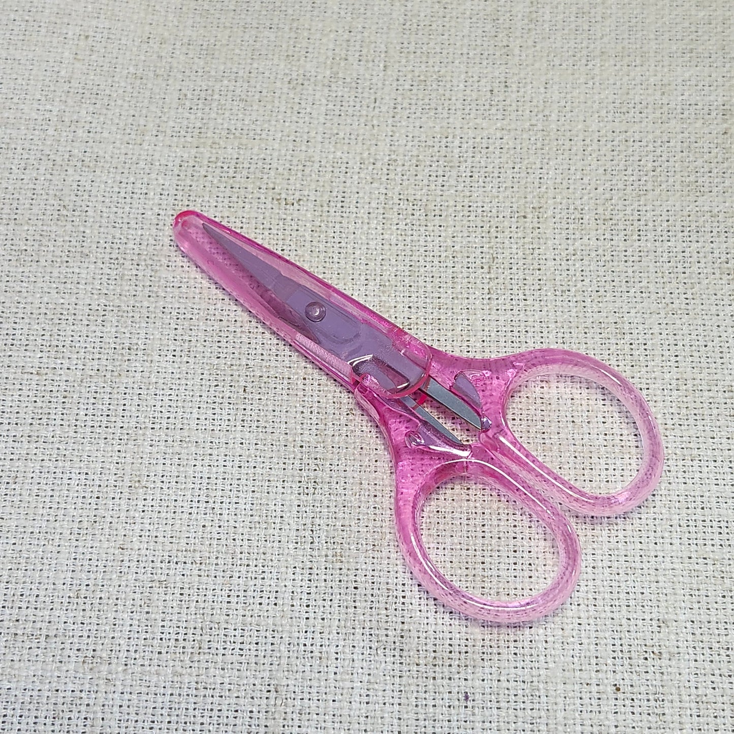 Ciseaux de précision avec couvre-lame – Rose