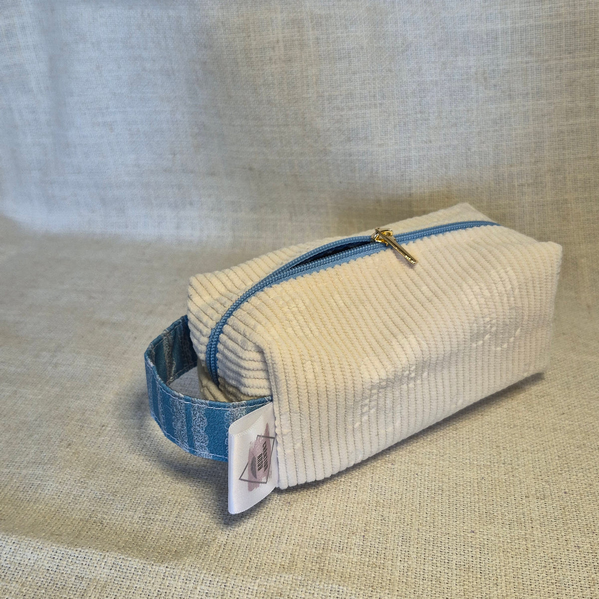 Velis Signature - Crème et fleurs X Bleu avec dentelle
