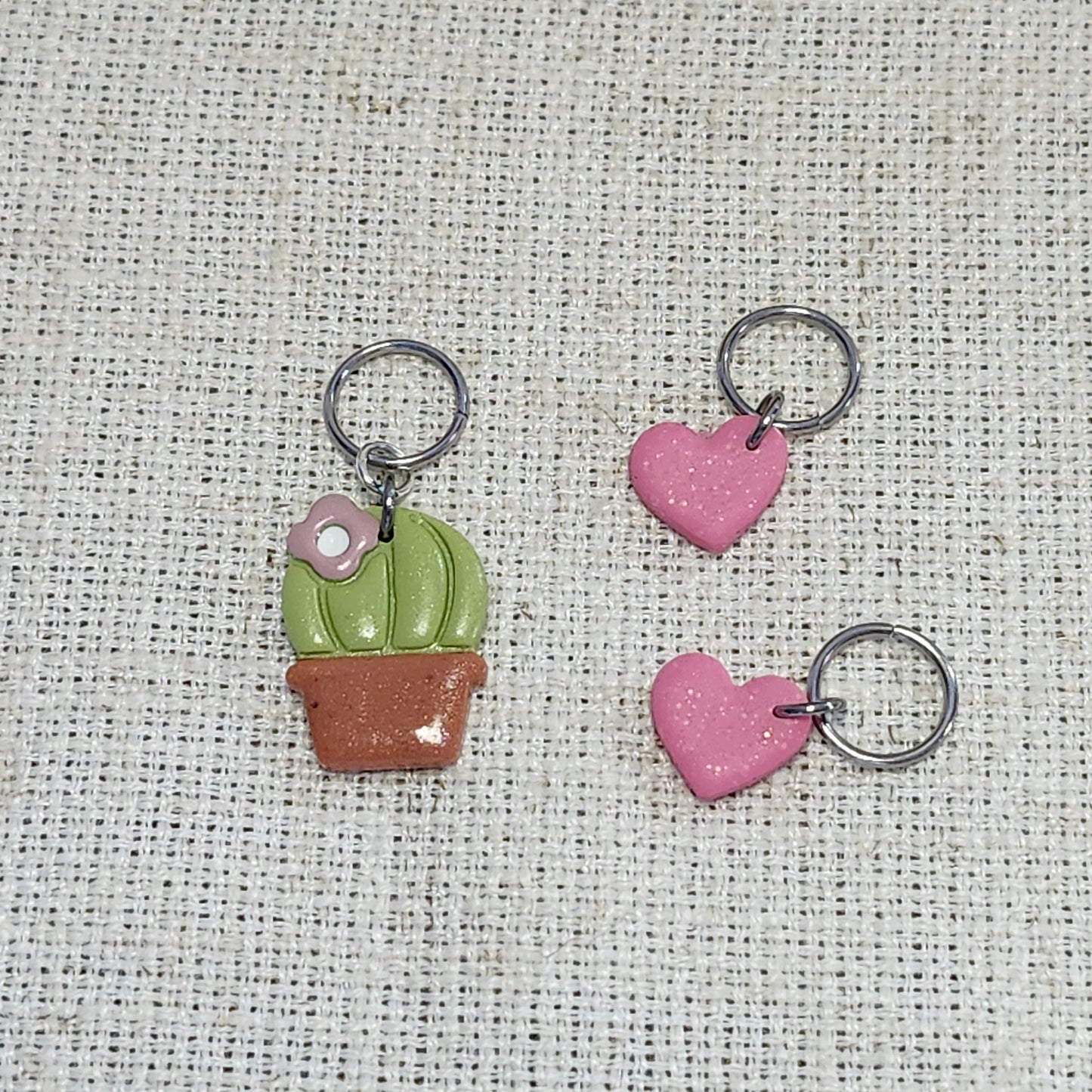 Cactus avec petite fleur