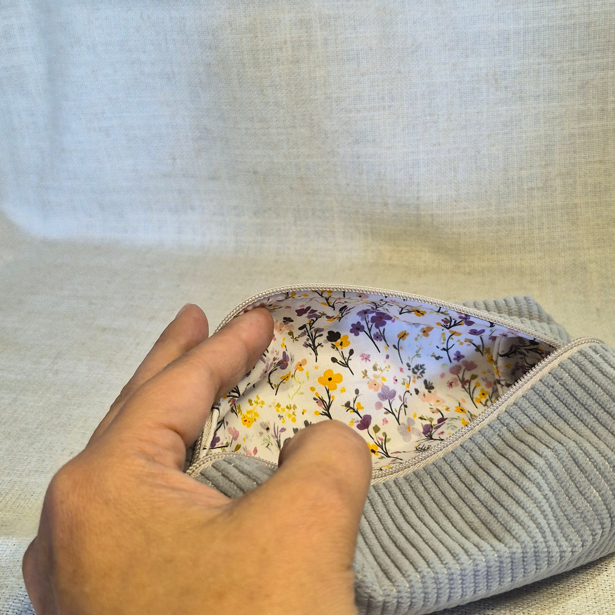 Velis Signature - Gris bleuté X Champs fleuri