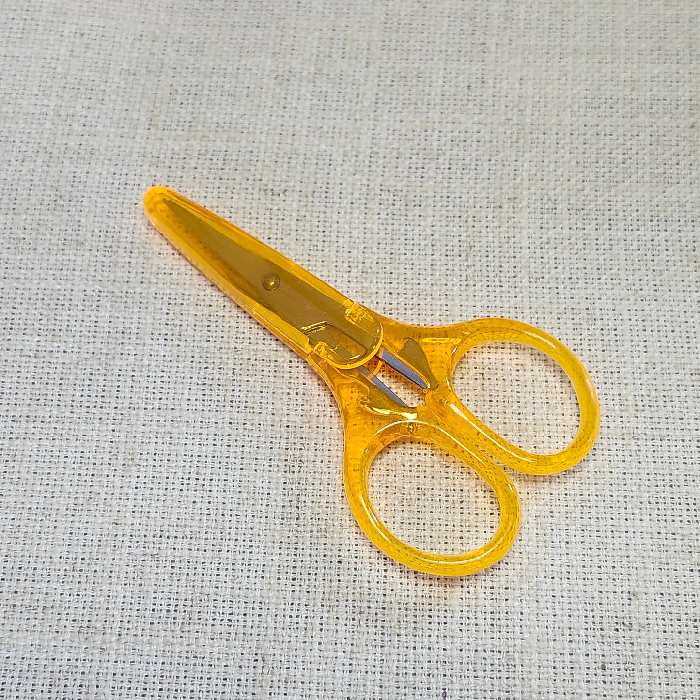 Ciseaux de précision avec couvre-lame – Orange