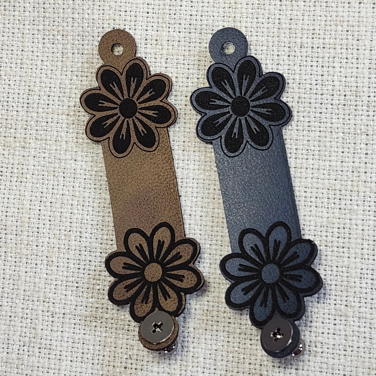Étiquettes pour tricot - Fleur classique marine et brun