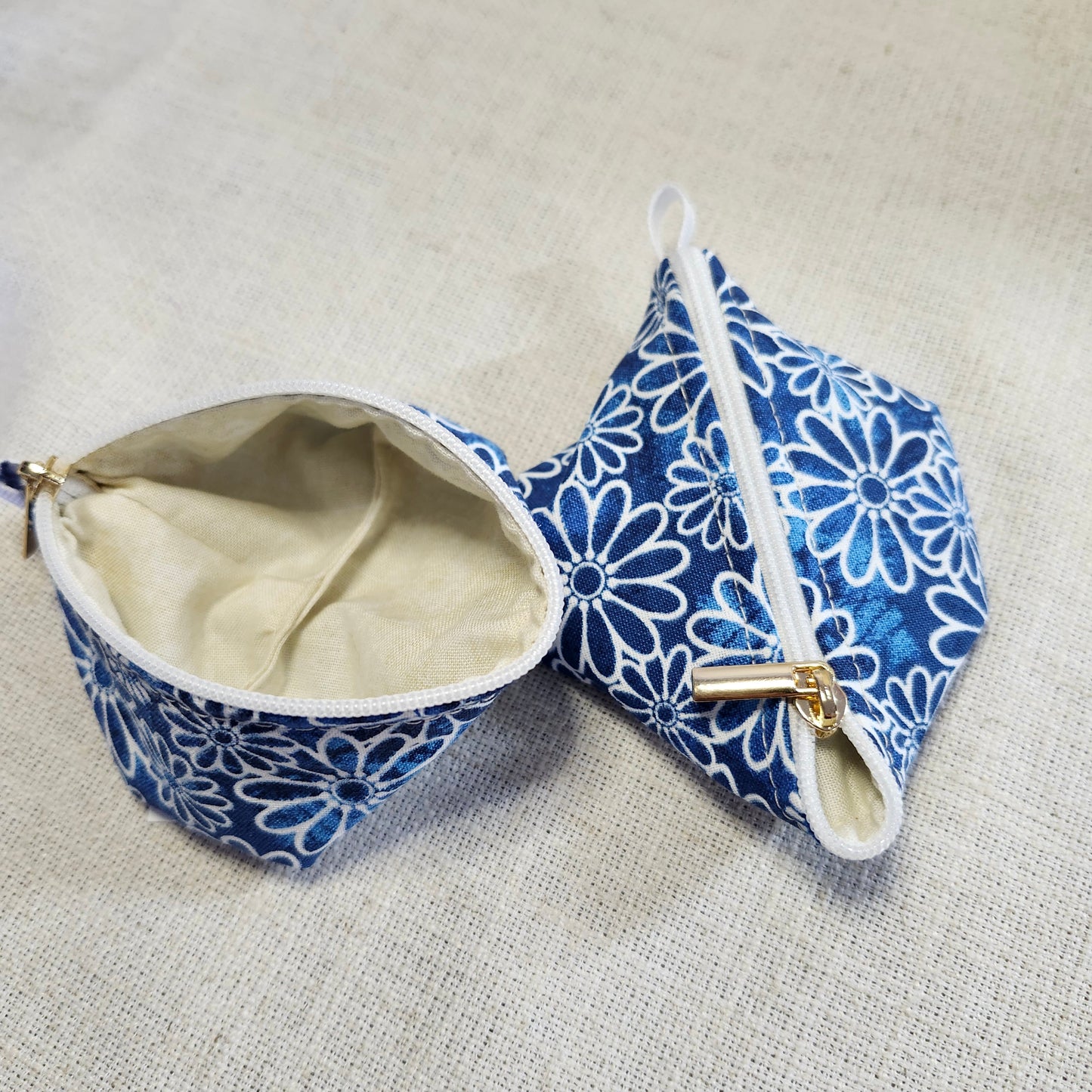 Noma Capsule - Fleurs cobalts