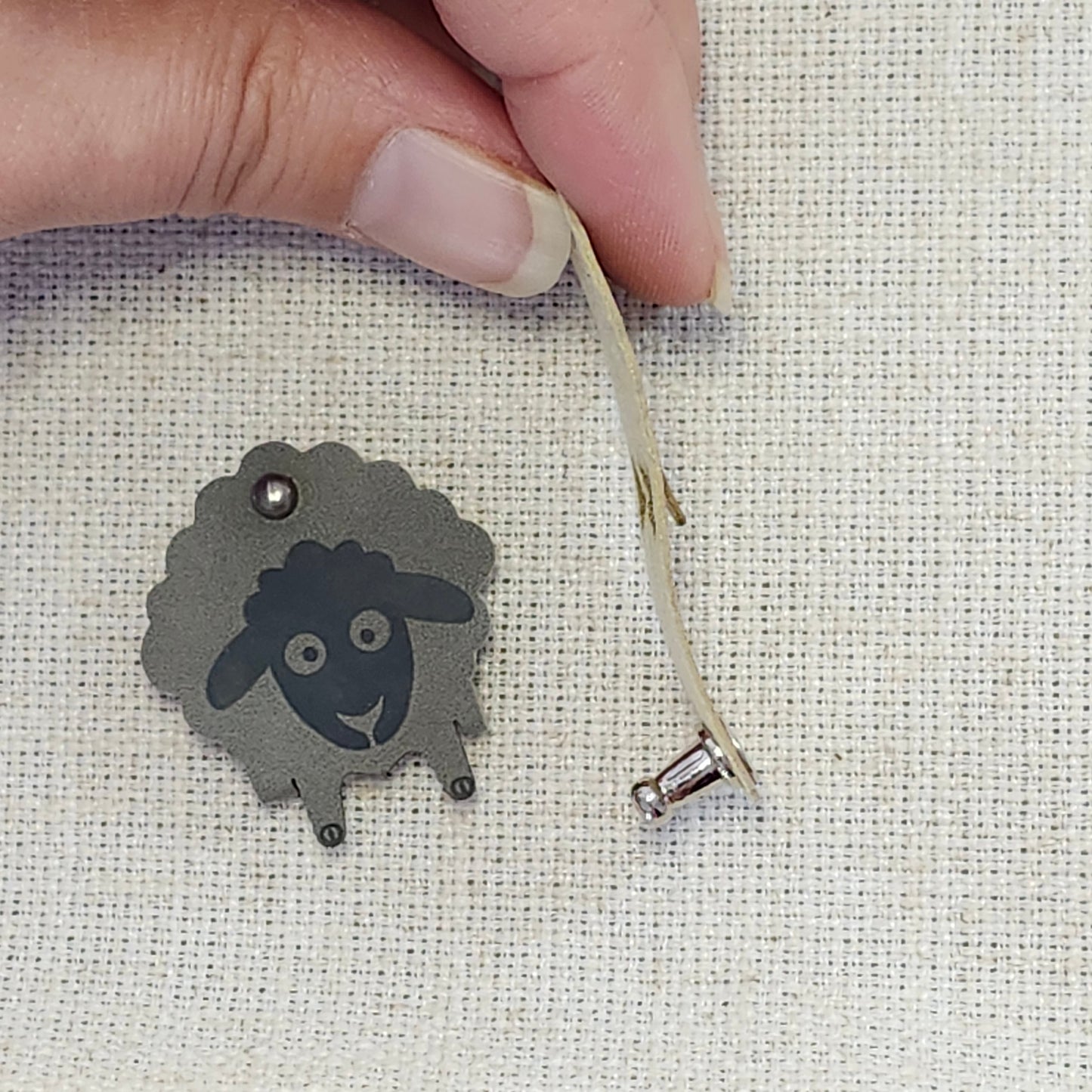 Étiquettes pour tricot - Mouton beige et gris