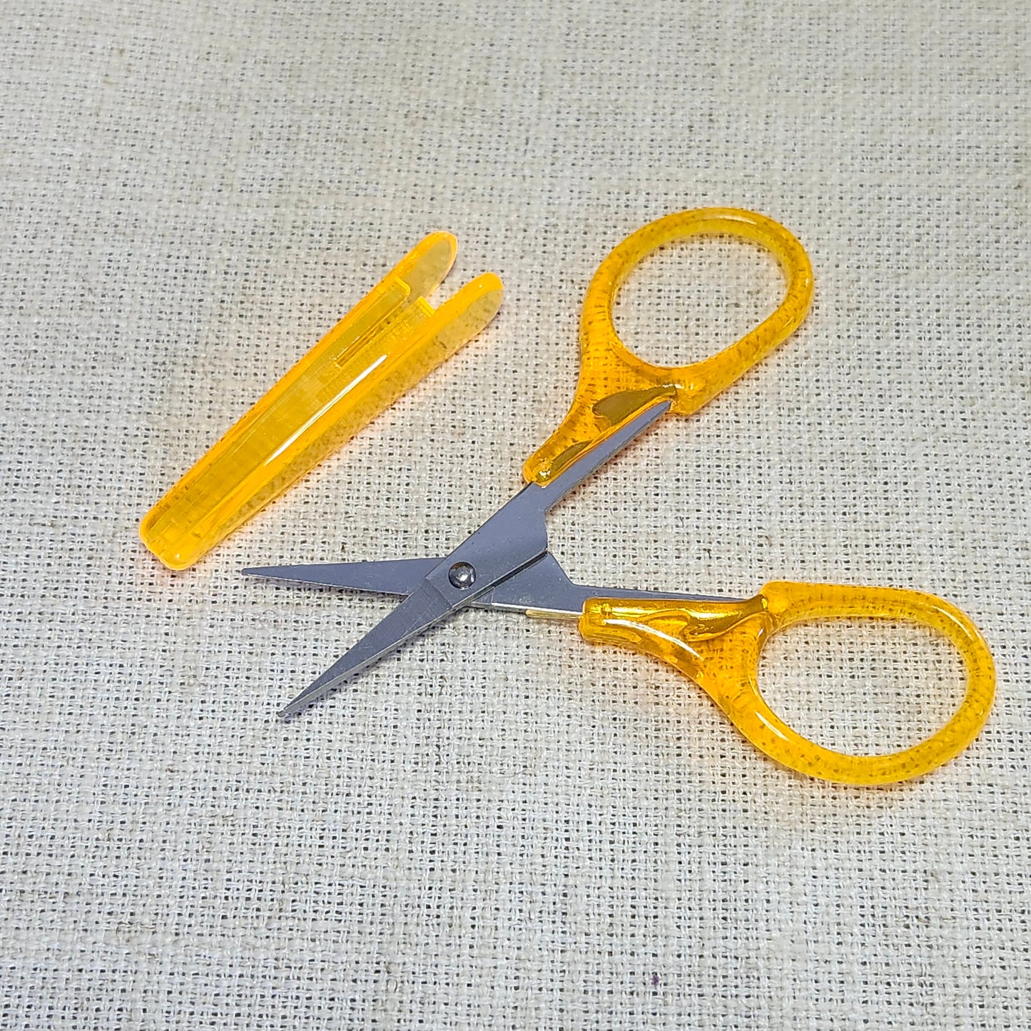 Ciseaux de précision avec couvre-lame – Orange