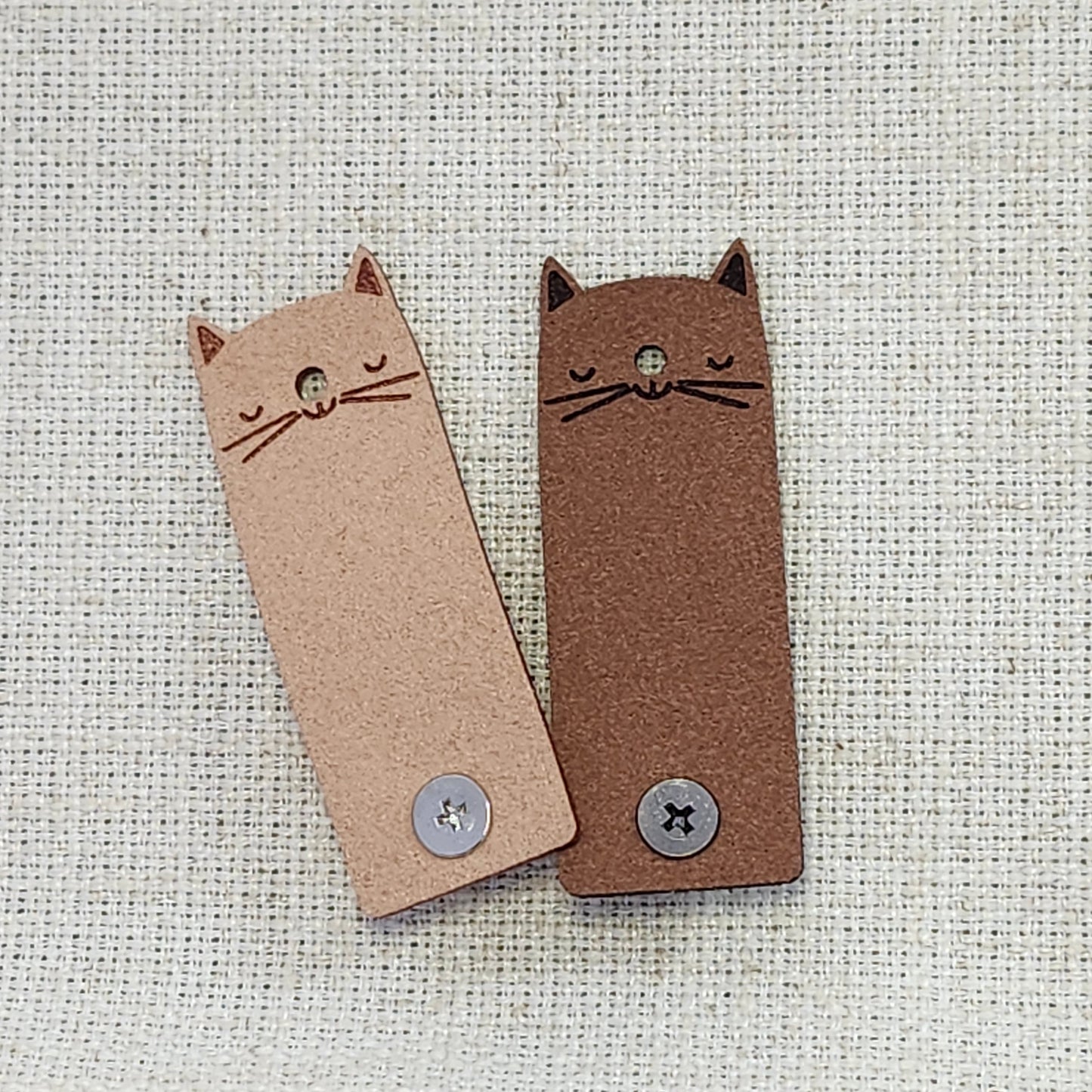 Étiquettes pour tricot - Chat brun pâle et brun foncé