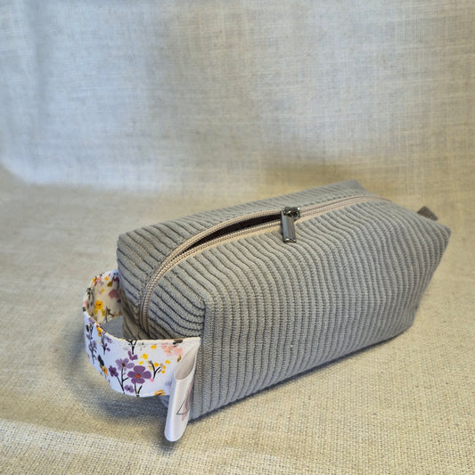 Velis Signature - Gris bleuté X Champs fleuri