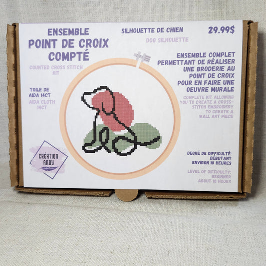 Chien vert et orange