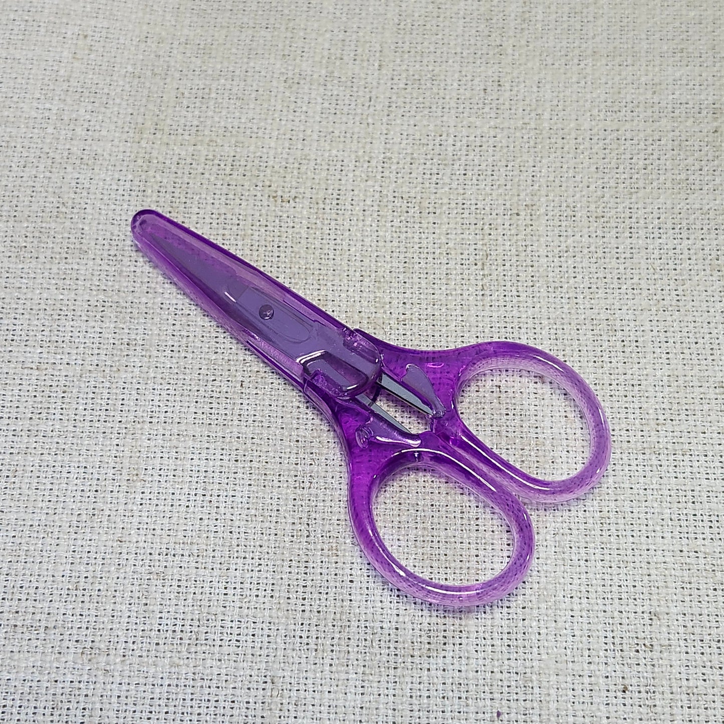 Ciseaux de précision avec couvre-lame – Mauve