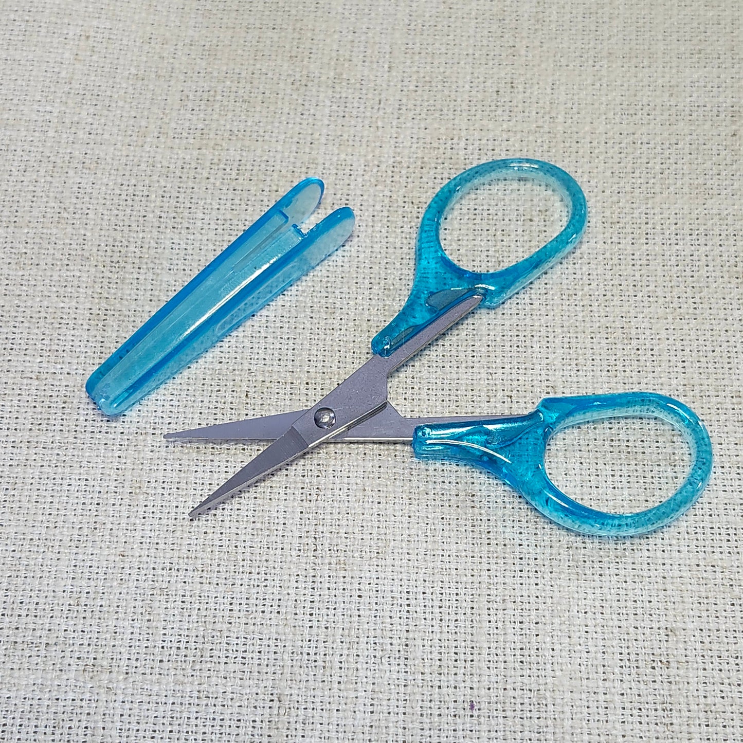 Ciseaux de précision avec couvre-lame – Bleu