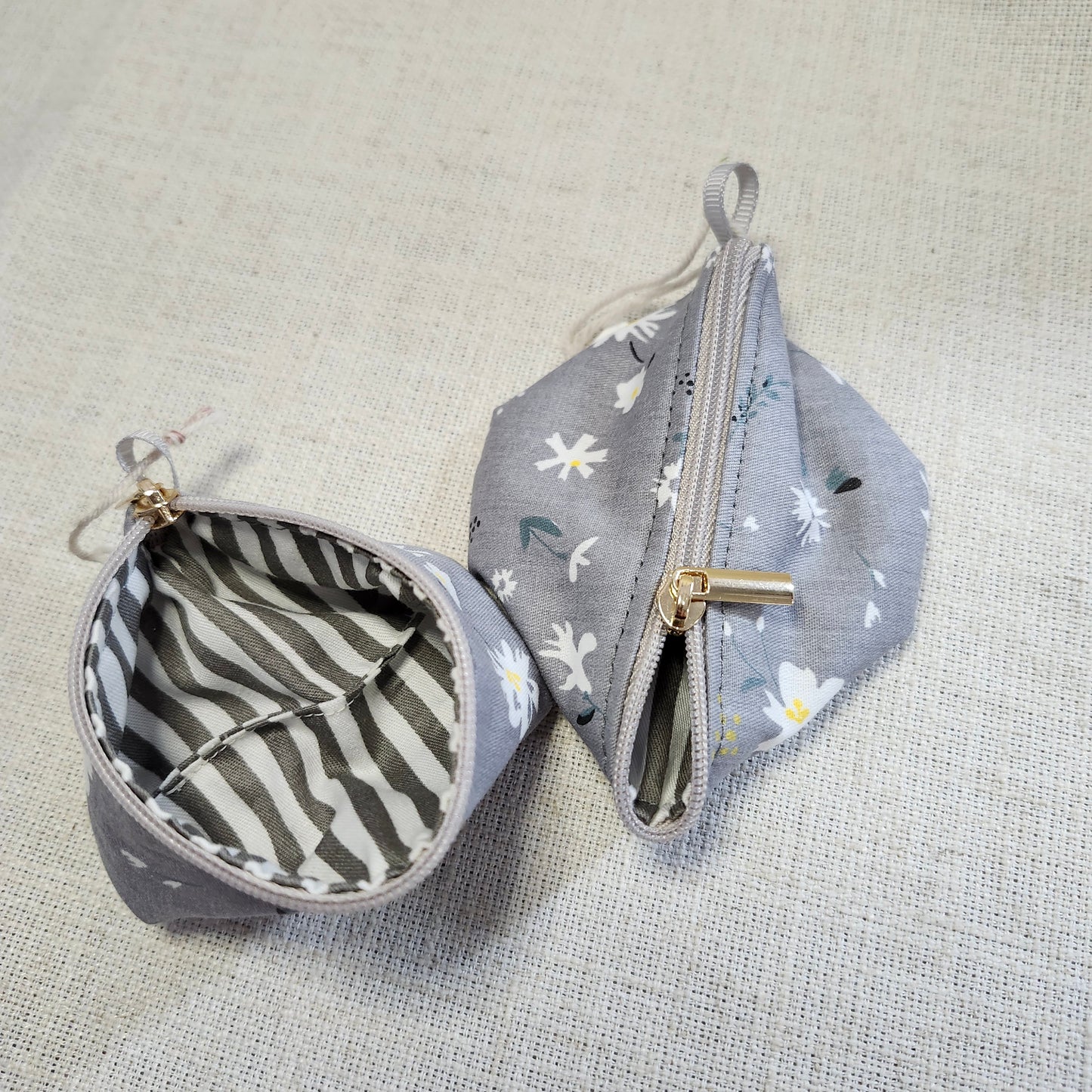 Noma Capsule - Gris floral