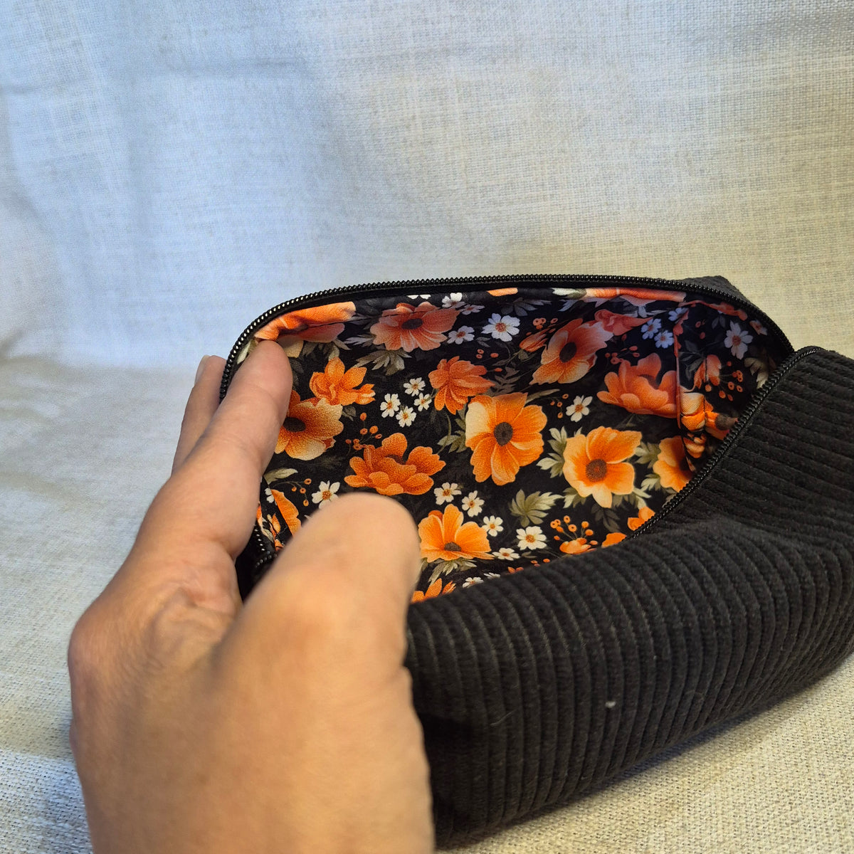 Velis XL - Noir X Fleurs oranges