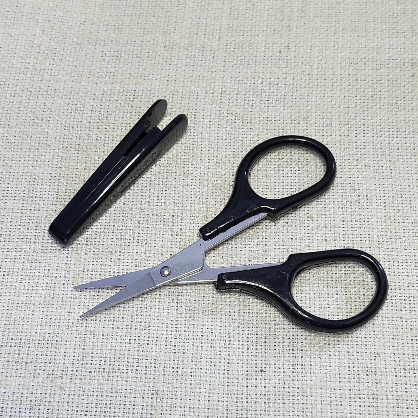 Ciseaux de précision avec couvre-lame – Noir