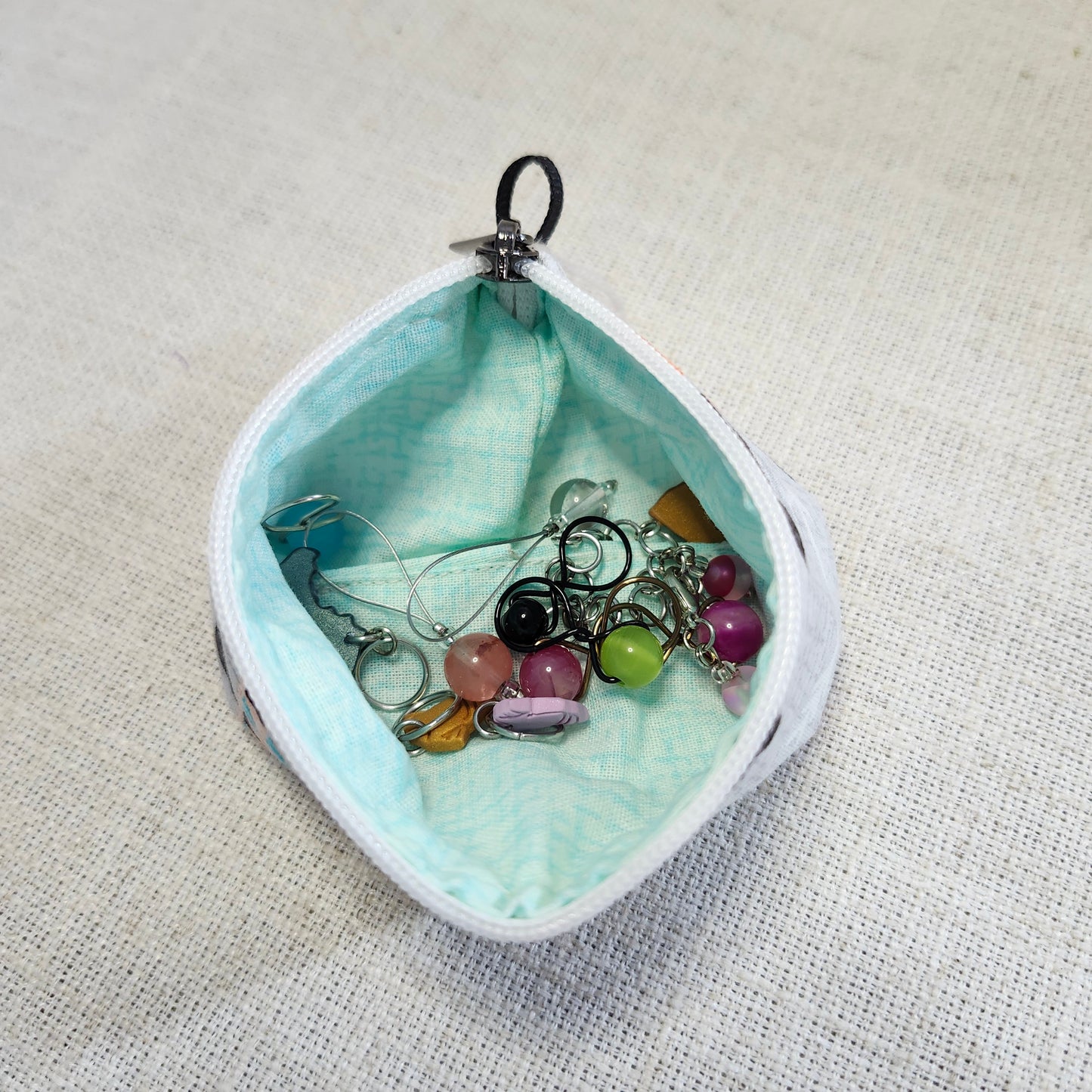 Noma Capsule - Triangles pastels